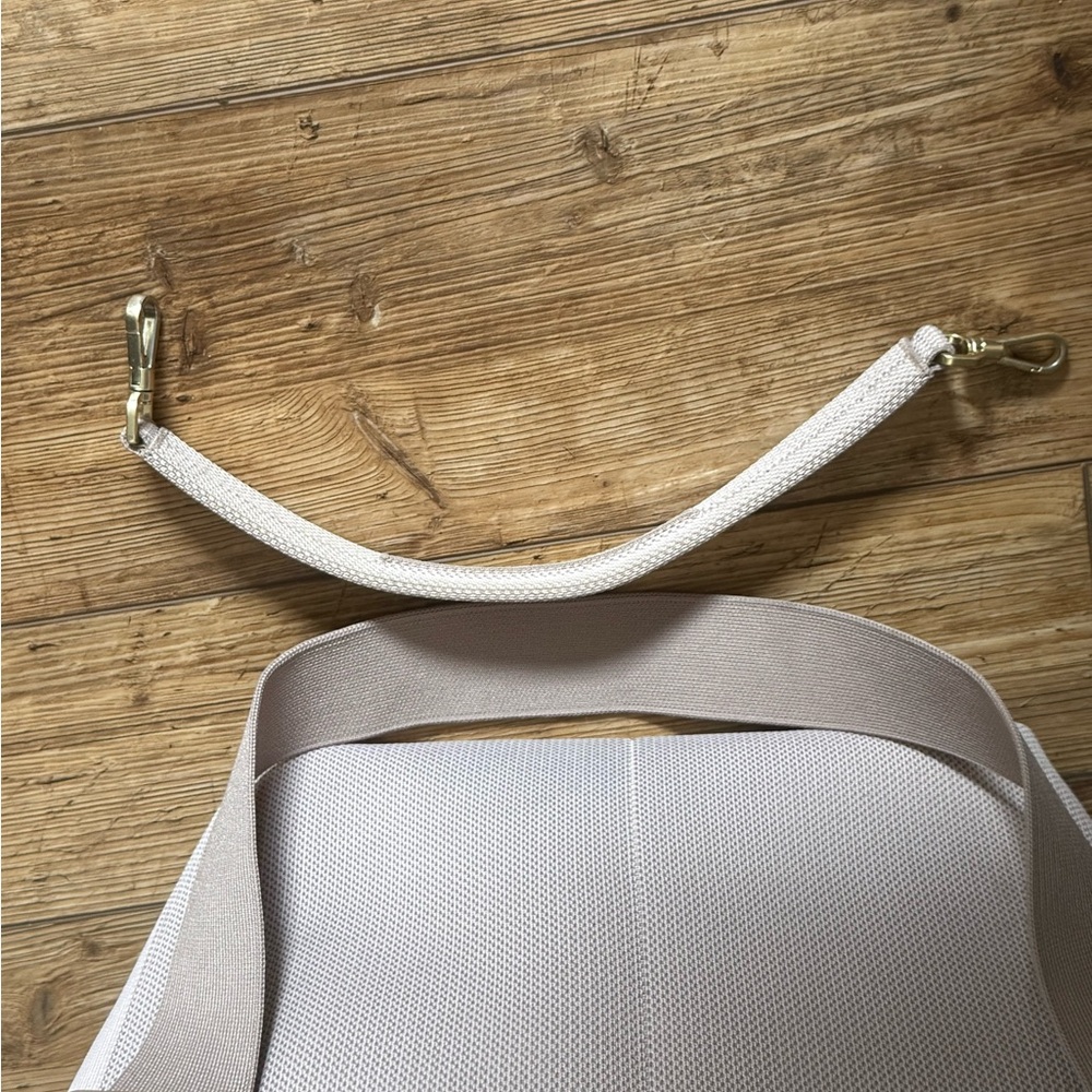Rothy’s Lilac Haze Bucket Bag - Picture 12 of 14